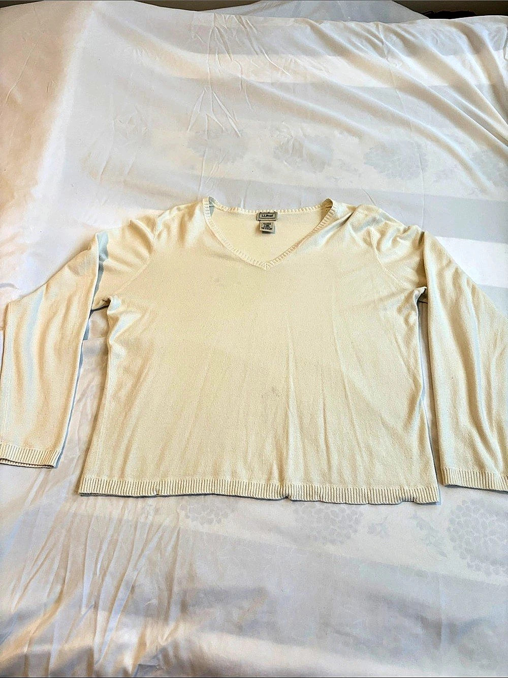 Large.Large.Bean Women's Cotton V-Neck Sweater Size Large